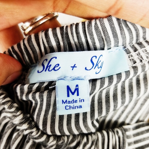 She & Sky Gray/White Stripe Off-Shoulder Dress M - Picture 6 of 7